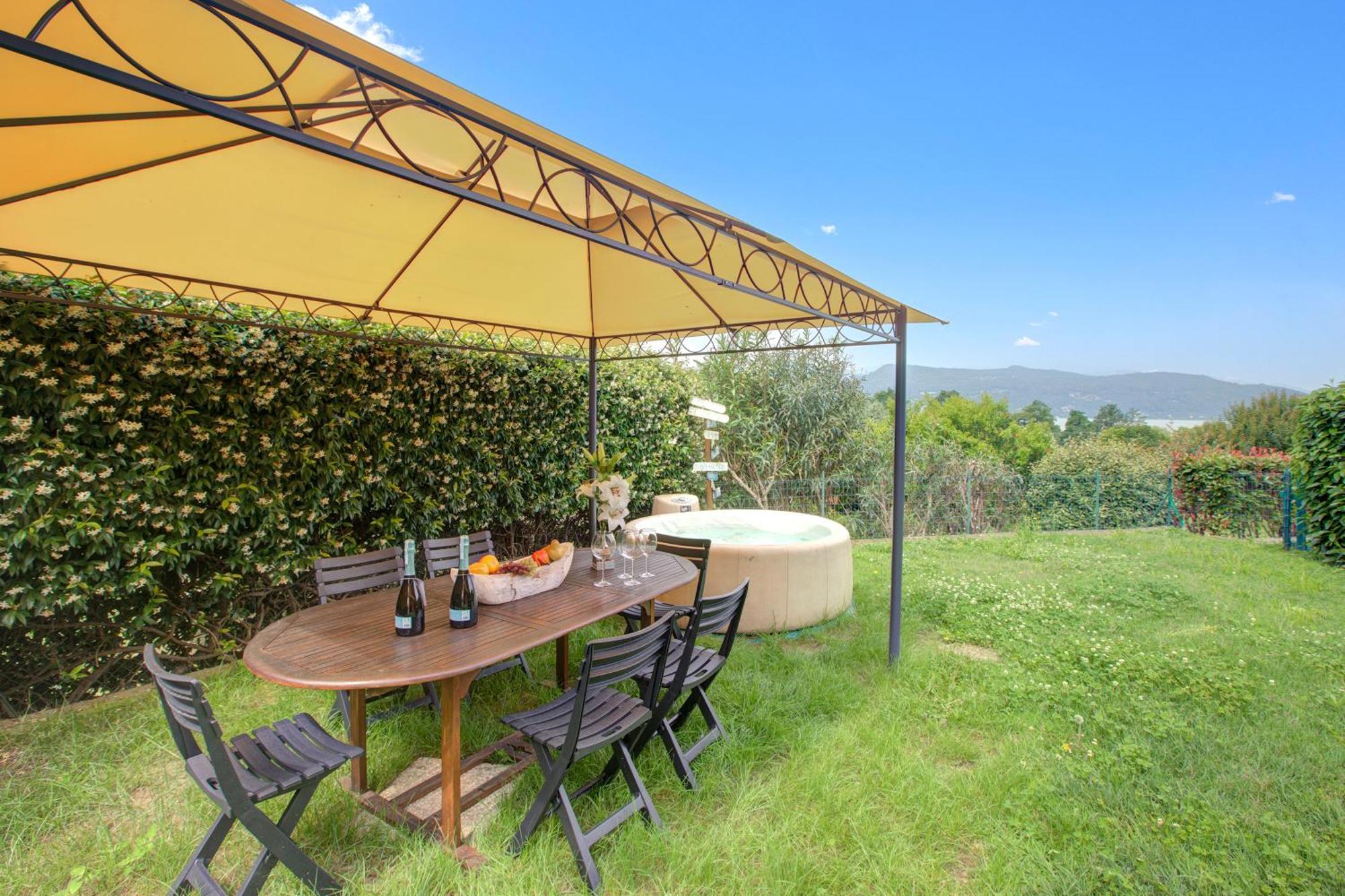 La Luna Nel Lago Lake View Garden - Happy Rentals Ispra Buitenkant foto